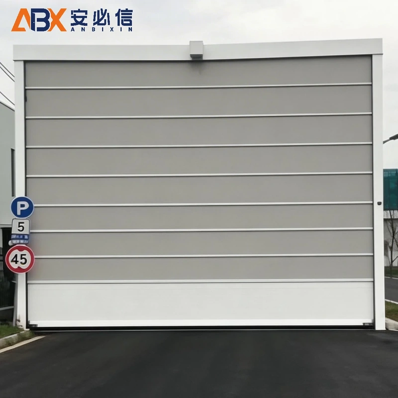 吐鲁番高速堆积门